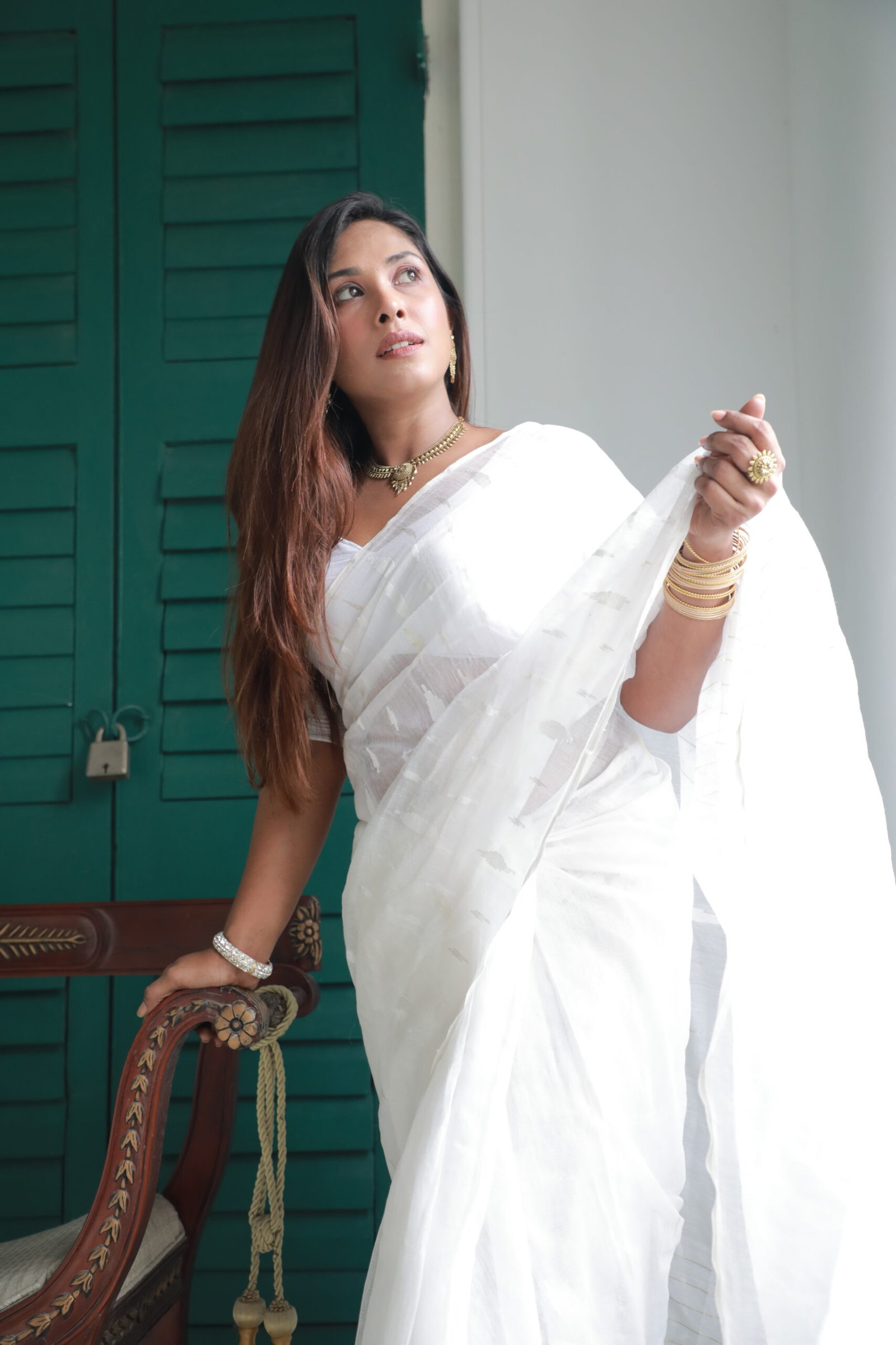 White Jamdani Saree 2 - Image 2
