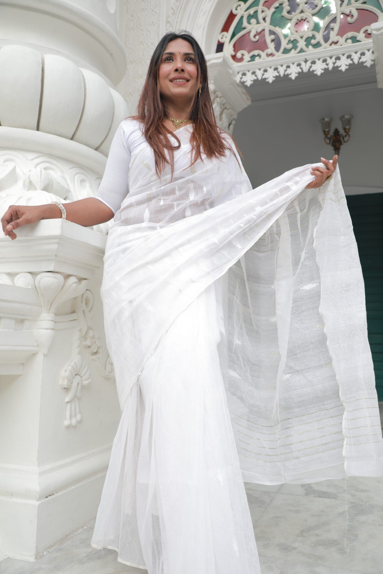White Jamdani Saree 2 - Image 3