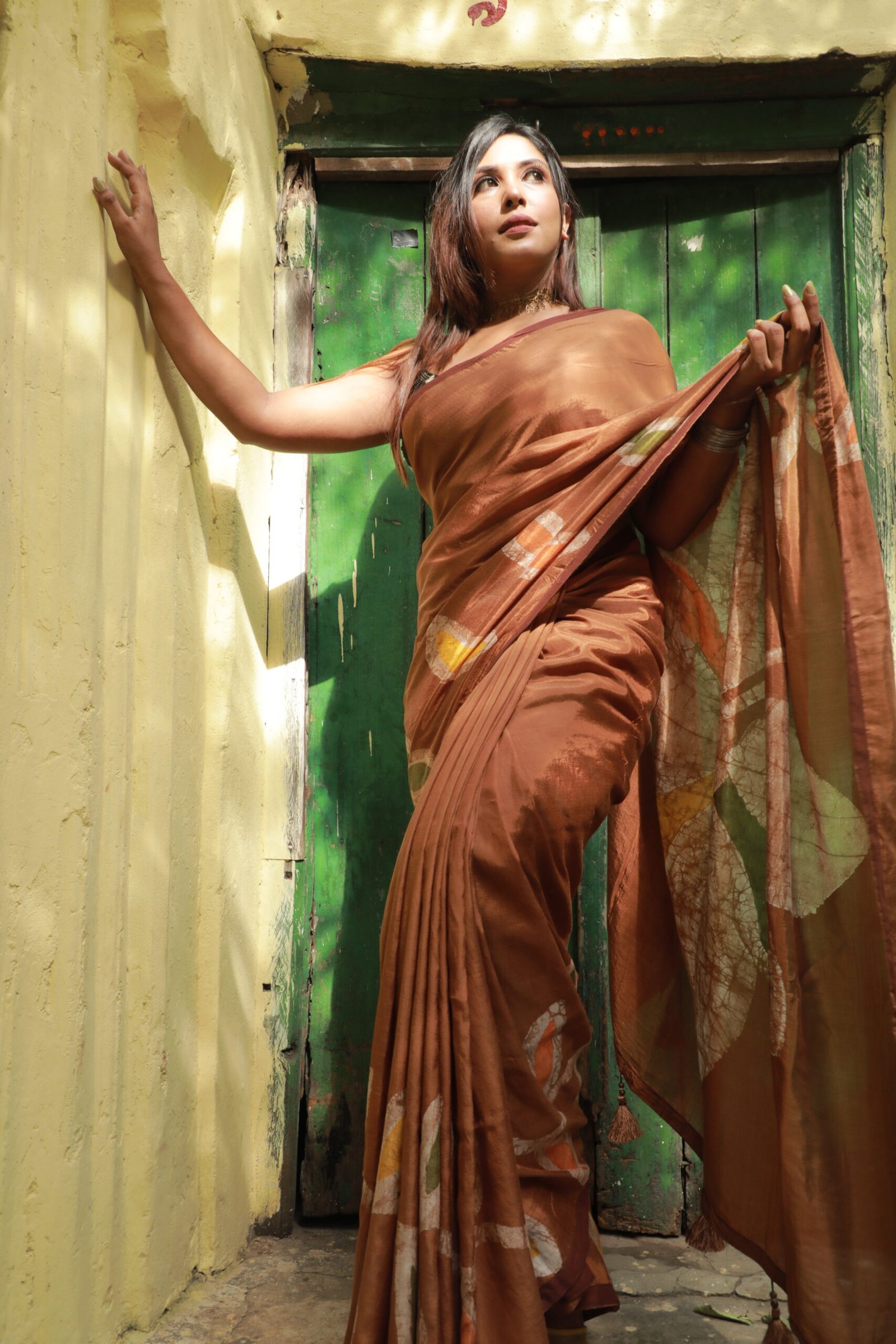 Silk batik Rich brown - Image 3