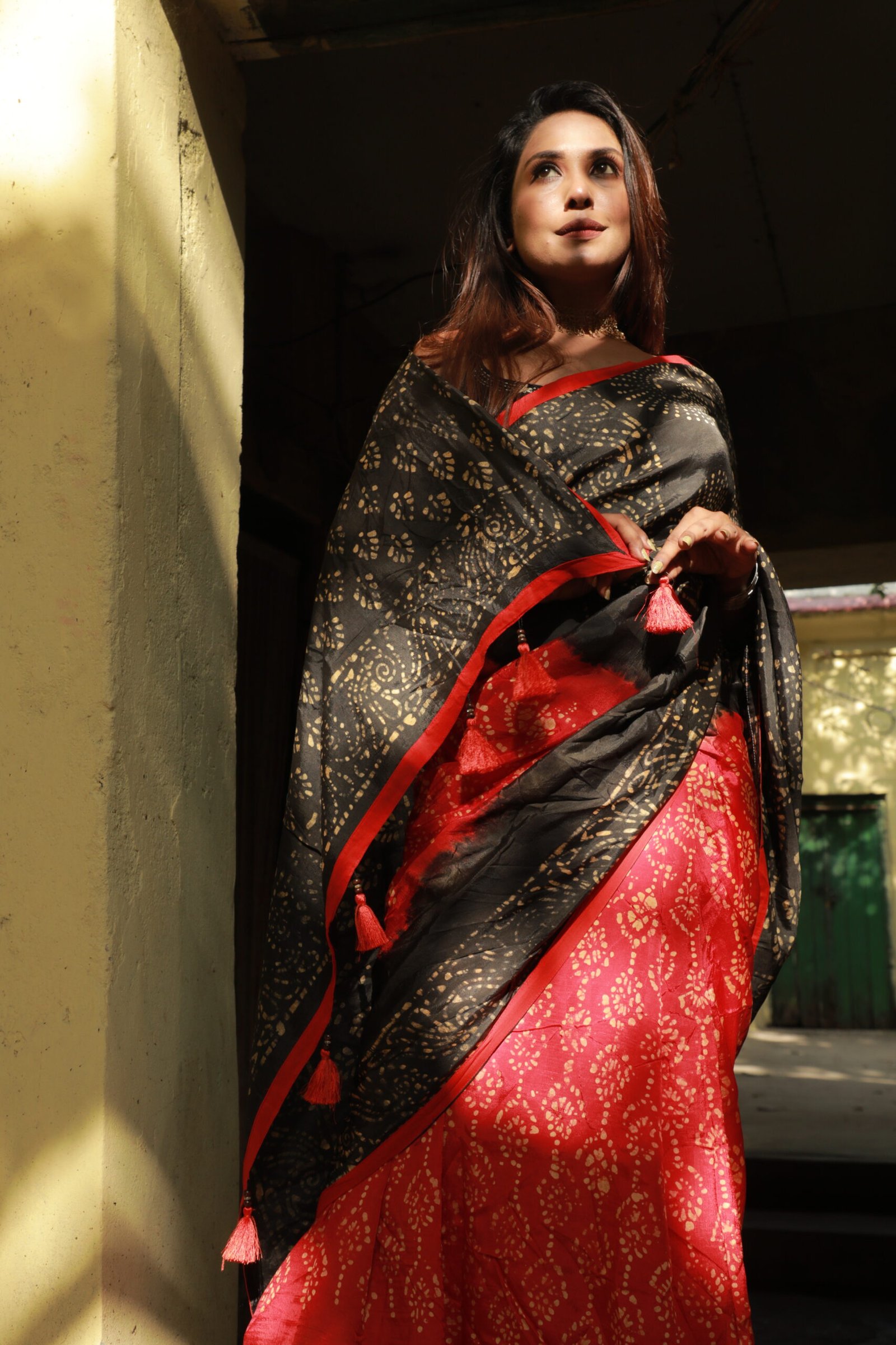 Silk batik Black & Red - Image 3